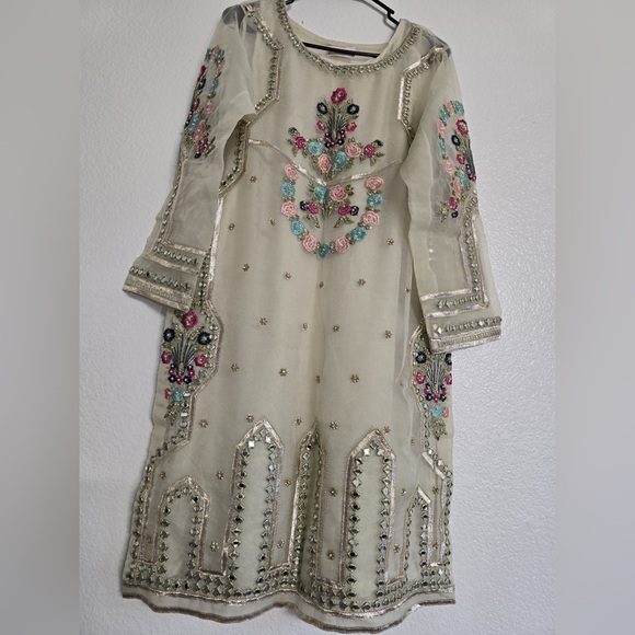 Embroidered Pakistani Indian fancy dress wedding party wear - Picture 9 of 10